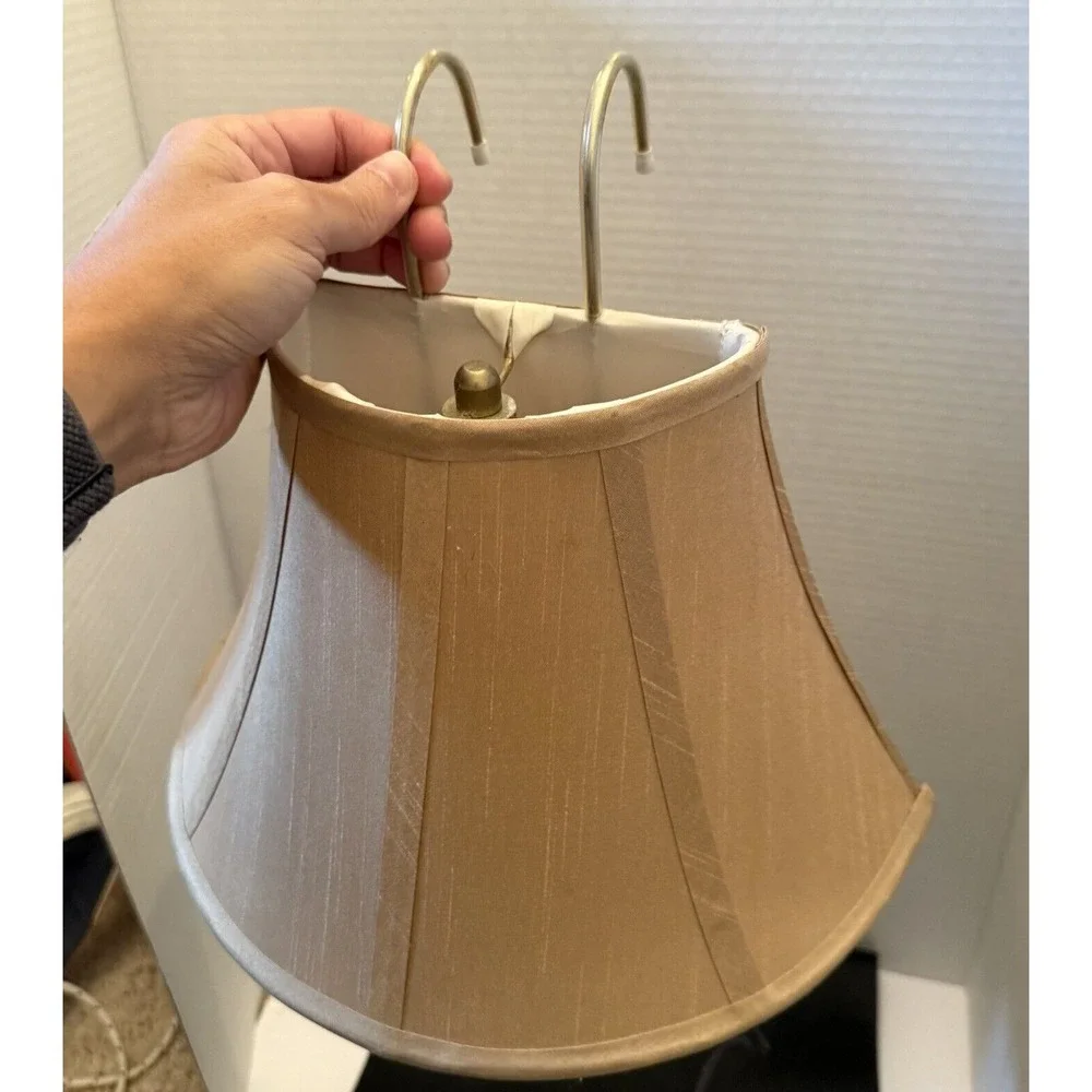Over Ledge/Door/Rod Floating Bell Shape Shade Plug-In Pull Light‎